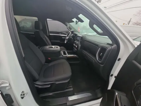 More photos of 2020 GMC SIERRA 1500 Elevation at Mr. Car of Gaithersburg, MD