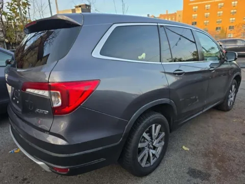 Another view of 2021 HONDA PILOT EX-L for sale in Gaithersburg, MD at Mr. Car of Gaithersburg