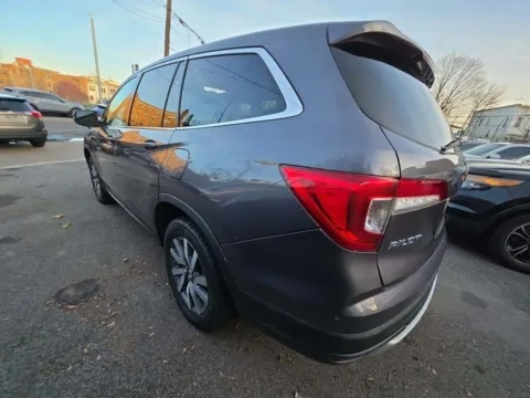 More photos of 2021 HONDA PILOT EX-L at Mr. Car of Gaithersburg, MD