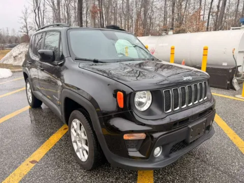 More photos of 2019 JEEP RENEGADE LATITUDE 4X4 at Mr. Car of Gaithersburg, MD