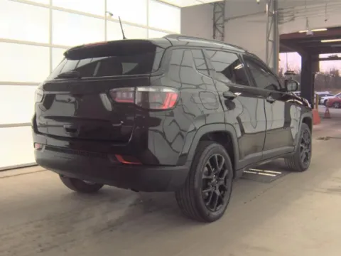 More photos of 2023 JEEP COMPASS ALTITUDE at Mr. Car of Gaithersburg, MD