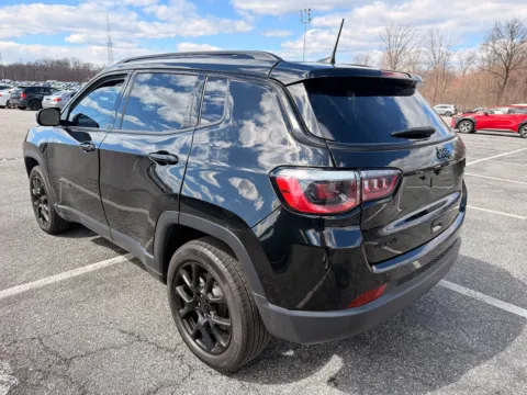 More photos of 2023 JEEP COMPASS ALTITUDE 4WD at Mr. Car of Gaithersburg, MD