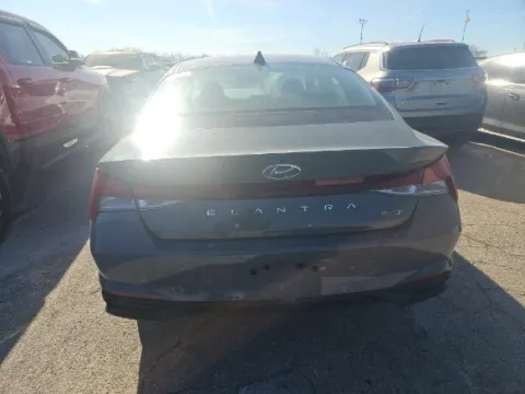 More photos of 2021 HYUNDAI ELANTRA SE at Mr. Car of Gaithersburg, MD