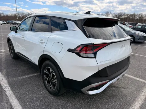 More photos of 2023 KIA SPORTAGE LX at Mr. Car of Gaithersburg, MD