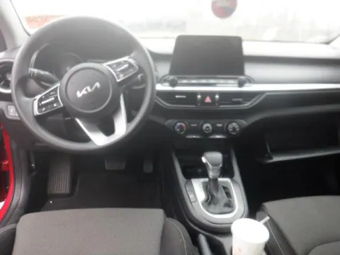 More photos of 2024 KIA FORTE LXS at Mr. Car of Gaithersburg, MD