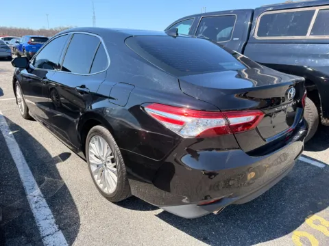 More photos of 2018 TOYOTA CAMRY XLE PREMIUM V6 at Mr. Car of Gaithersburg, MD