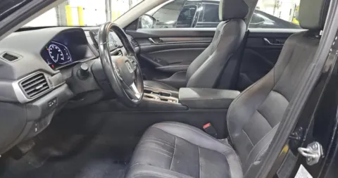 Another view of 2020 HONDA ACCORD EX-L W/ LEATHER & SUNROOF for sale in Gaithersburg, MD at Mr. Car of Gaithersburg