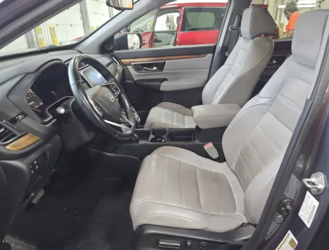 Photos of 2018 HONDA CR-V TOURING W/ AWD & SUNROOF for sale in Gaithersburg, MD at Mr. Car of Gaithersburg