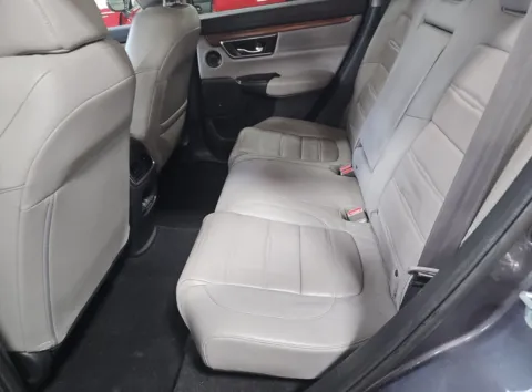 More photos of 2018 HONDA CR-V TOURING W/ AWD & SUNROOF at Mr. Car of Gaithersburg, MD