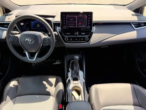 More photos of 2022 TOYOTA COROLLA HATCHBACK XSE at Mr. Car of Gaithersburg, MD