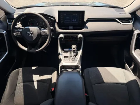 More photos of 2020 TOYOTA RAV4 XLE at Mr. Car of Gaithersburg, MD