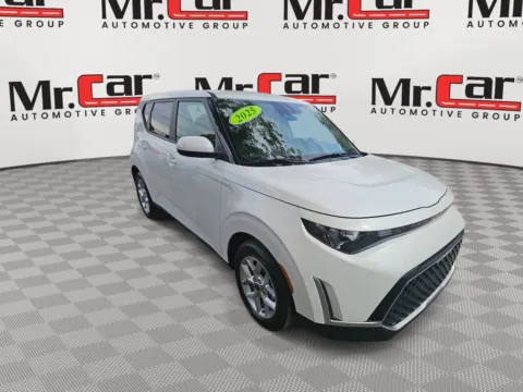 More photos of 2025 KIA SOUL LX at Mr. Car of Gaithersburg, MD