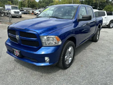 More photos of 2018 RAM 1500 EXPRESS at Mr. Car of Gaithersburg, MD
