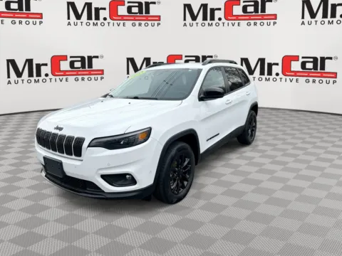More photos of 2023 JEEP CHEROKEE ALTITUDE LUX at Mr. Car of Gaithersburg, MD