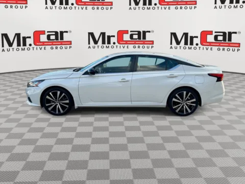 More photos of 2022 NISSAN ALTIMA 2.5 SR at Mr. Car of Gaithersburg, MD