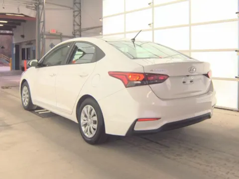 More photos of 2019 HYUNDAI ACCENT SE at Mr. Car of Glen Burnie, MD