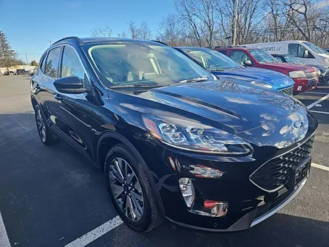 Black 2022 FORD ESCAPE TITANIUM for sale in Glen Burnie, MD
