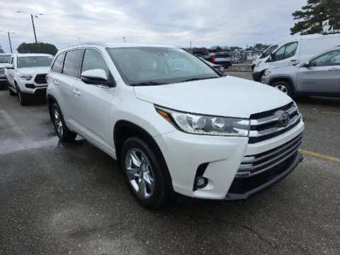 White 2019 TOYOTA HIGHLANDER LIMITED for sale in Glen Burnie, MD