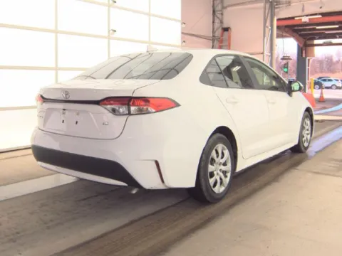 More photos of 2022 TOYOTA COROLLA LE at Mr. Car of Glen Burnie, MD