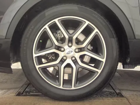 More photos of 2018 FORD EXPLORER SPORT at Mr. Car of Glen Burnie, MD