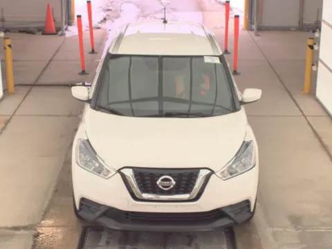 More photos of 2018 NISSAN KICKS SV at Mr. Car of Glen Burnie, MD