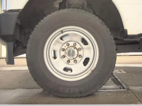 More photos of 2021 FORD SUPER DUTY F-350 SRW XL at Mr. Car of Glen Burnie, MD