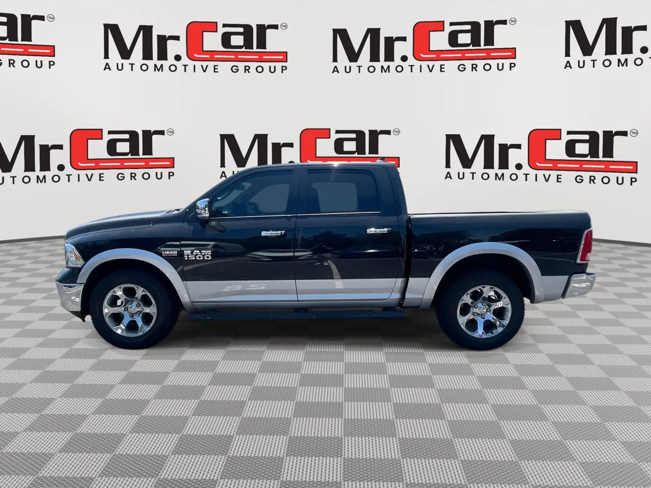 2017 RAM 1500 LARAMIE 5.7L HEMI 4X4 CREW CAB for sale in Glen Burnie, MD