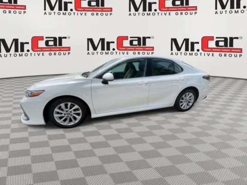 More photos of 2022 TOYOTA CAMRY LE at Mr. Car of Glen Burnie, MD
