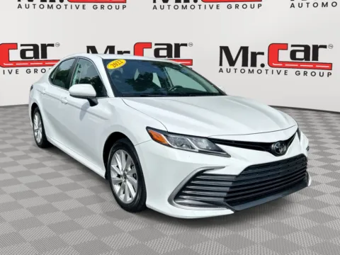 White 2022 TOYOTA CAMRY LE for sale in Glen Burnie, MD