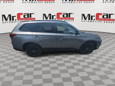 Photos of 2020 MITSUBISHI OUTLANDER LE Sport Utility 4D for sale in Glen Burnie, MD at Mr. Car of Glen Burnie