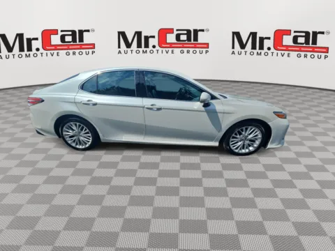 Photos of 2018 TOYOTA CAMRY XLE W/ LEATHER & PANO ROOF for sale in Glen Burnie, MD at Mr. Car of Glen Burnie