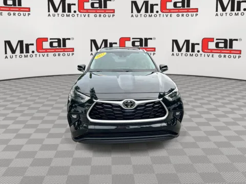 More photos of 2023 TOYOTA HIGHLANDER XLE at Mr. Car of Glen Burnie, MD
