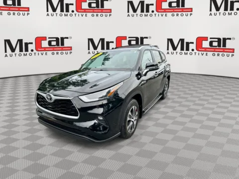 More photos of 2023 TOYOTA HIGHLANDER XLE at Mr. Car of Glen Burnie, MD