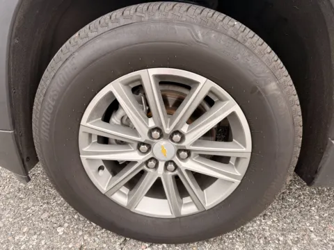 Photos of 2023 CHEVROLET TRAVERSE LT CLOTH W/ AWD & THIRD ROW SEATS for sale in Glen Burnie, MD at Mr. Car of Glen Burnie