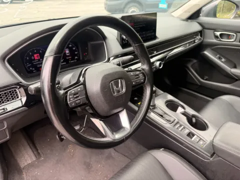 More photos of 2022 HONDA CIVIC TOURING W/ LEATHER & SUNROOF at Mr. Car of Glen Burnie, MD
