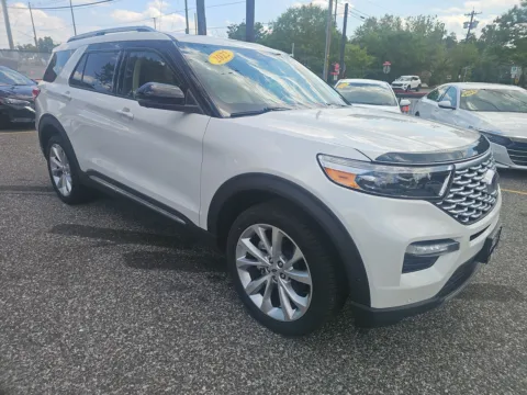 Another view of 2022 FORD EXPLORER PLATINUM for sale in Glen Burnie, MD at Mr. Car of Glen Burnie