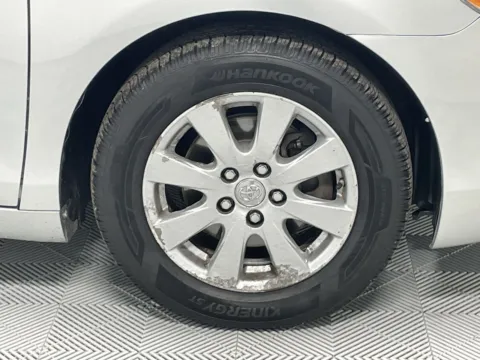Another view of 2007 TOYOTA CAMRY XLE for sale in Glen Burnie, MD at Mr. Car of Glen Burnie