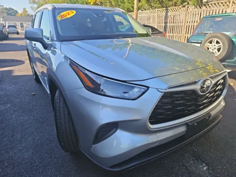 Silver 2023 TOYOTA HIGHLANDER L for sale in Glen Burnie, MD
