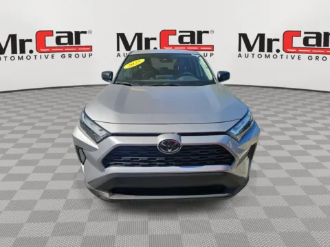 More photos of 2025 TOYOTA RAV4 LE at Mr. Car of Glen Burnie, MD
