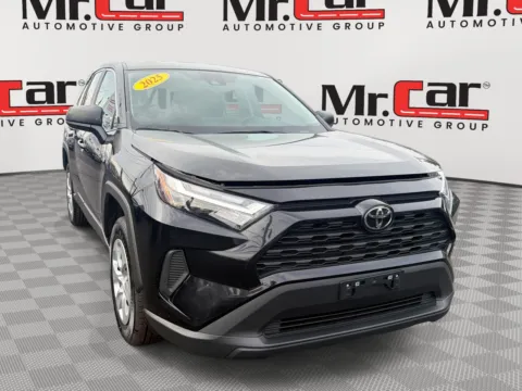 Black 2025 TOYOTA RAV4 LE for sale in Glen Burnie, MD