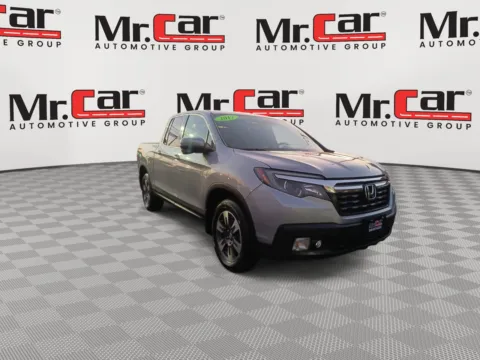 More photos of 2017 HONDA RIDGELINE RTL-T at Mr. Car of Glen Burnie, MD