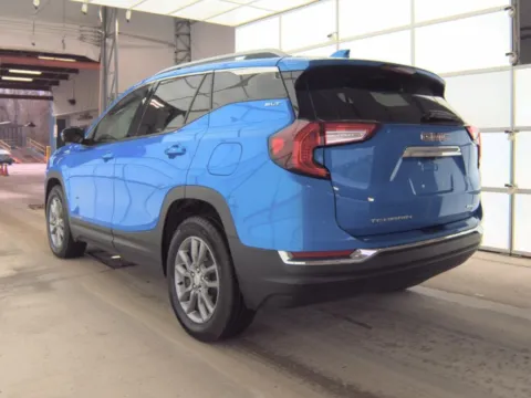More photos of 2024 GMC TERRAIN SLT at Mr. Car of Gaithersburg, MD