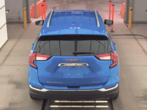 More photos of 2024 GMC TERRAIN SLT at Mr. Car of Gaithersburg, MD