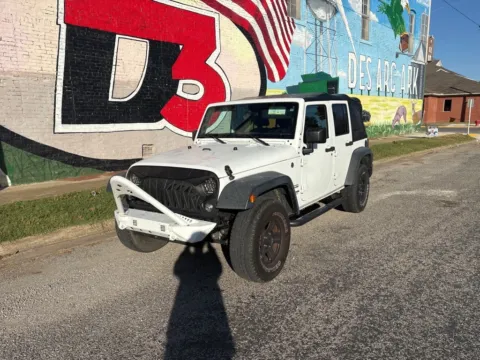 Photos of 2018 Jeep Wrangler JK Unlimited Sport for sale in Des Arc, AR at D3 Auto Sales - Des Arc, AR