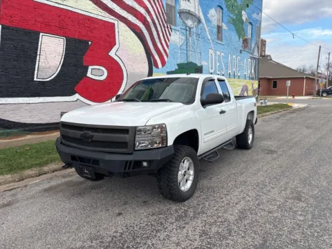 Photos of 2011 Chevrolet Silverado 1500 LT for sale in Des Arc, AR at D3 Auto Sales - Des Arc, AR