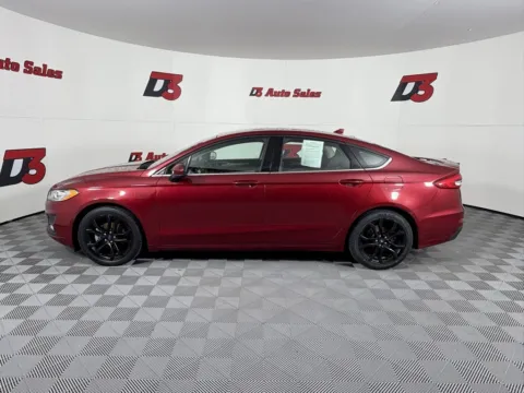 Another view of 2019 Ford Fusion SE for sale in Des Arc, AR at D3 Auto Sales - Des Arc, AR