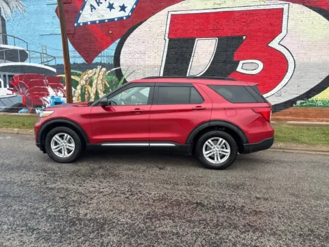 Another view of 2024 Ford Explorer XLT for sale in Des Arc, AR at D3 Auto Sales - Des Arc, AR