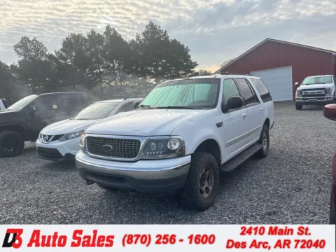 Black 2000 Ford Expedition XLT for sale in Des Arc, AR