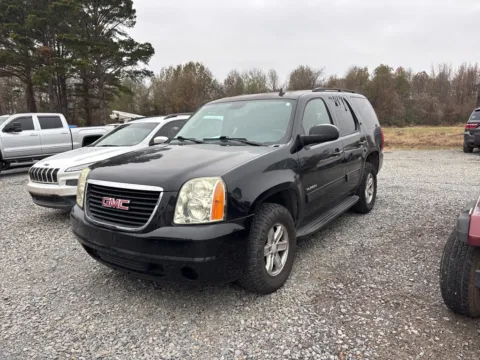 Photos of 2011 GMC Yukon SLE for sale in Des Arc, AR at D3 Auto Sales - Des Arc, AR
