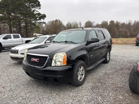 More photos of 2011 GMC Yukon SLE at D3 Auto Sales - Des Arc, AR, AR